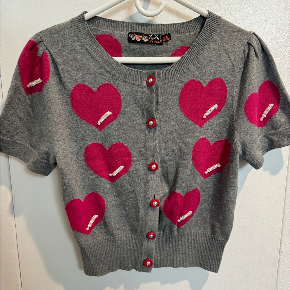 Forever 21 mini sweeter in excellent condition in size L